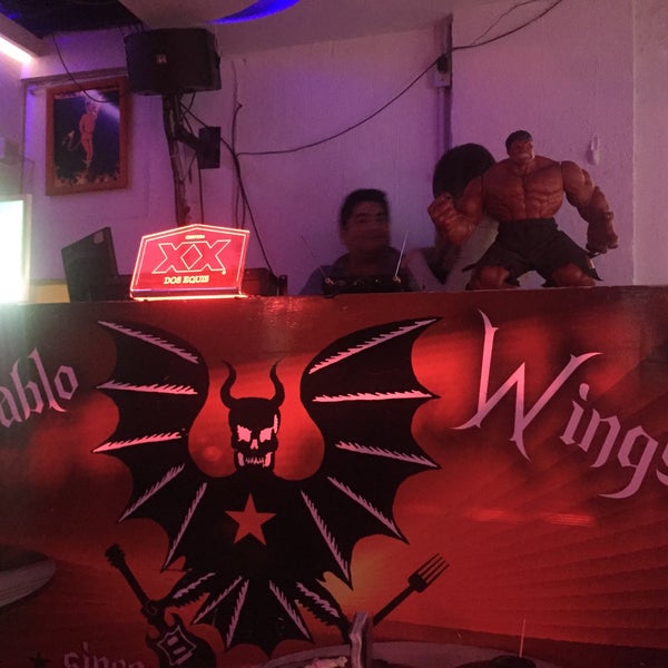 Diablo Wings Local de alitas en Zamora, Michoacán