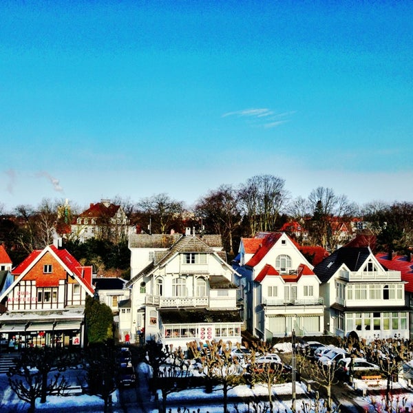 รูปภาพถ่ายที่ ATLANTIC Grand Hotel Travemünde โดย Alexander B. เมื่อ 3/31/2013