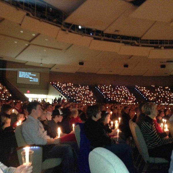 12/23/2012 tarihinde Pam E.ziyaretçi tarafından Lutheran Church of Hope'de çekilen fotoğraf
