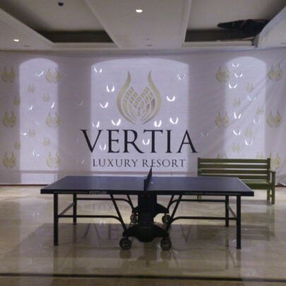 Foto diambil di Vertia Luxury Resort oleh Jimmy B. pada 9/29/2013
