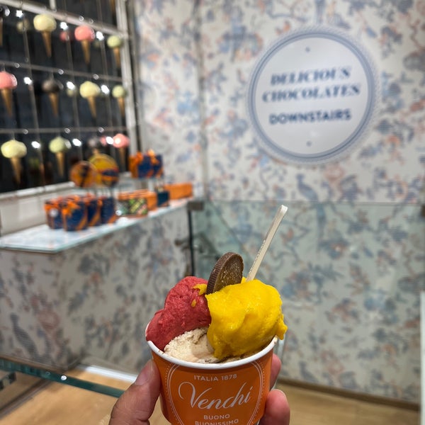 Venchi Gelato Shop in City of Westminster