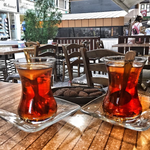 8/11/2017 tarihinde MΣR∇ΣΨΔziyaretçi tarafından Geye Cafe'de çekilen fotoğraf