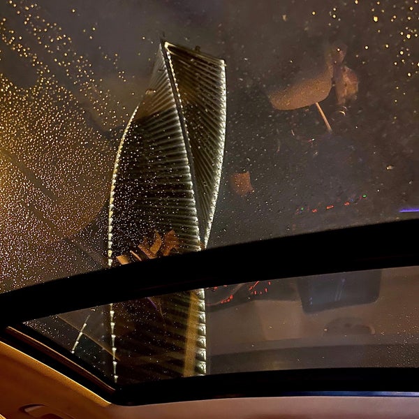 รูปภาพถ่ายที่ Majdoul Tower โดย ALعNOUD เมื่อ 1/6/2023