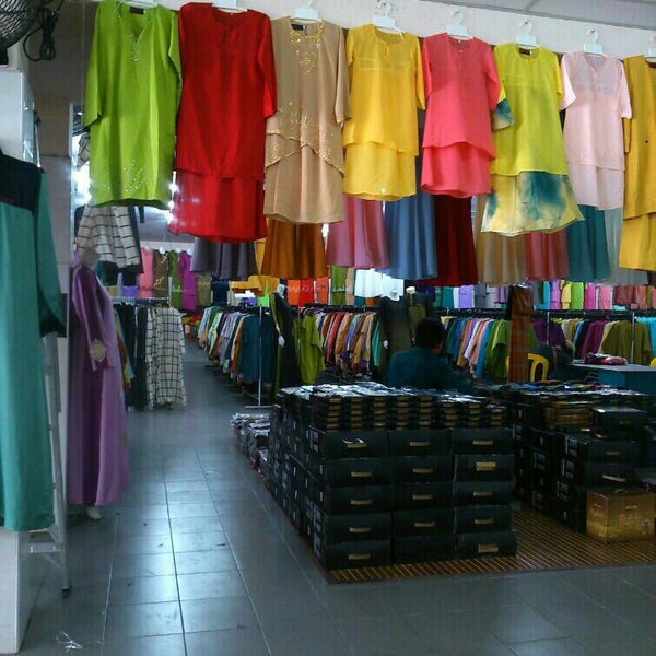 Fotos Bei Pasar Kemboja Parit Buntar Markt
