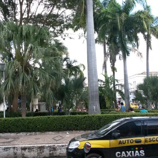 Photo taken at Praça Gonçalves Dias by romulo m. on 5/30/2014