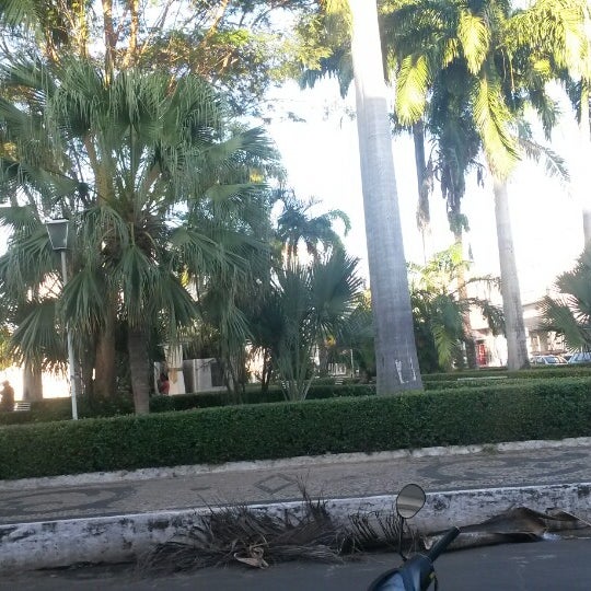 Photo taken at Praça Gonçalves Dias by romulo m. on 5/23/2014