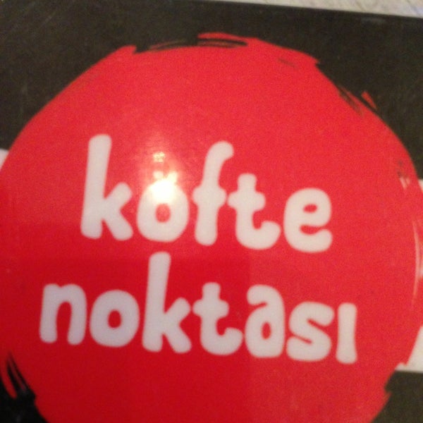 รูปภาพถ่ายที่ Köfte Noktası โดย Okan เมื่อ 6/19/2013