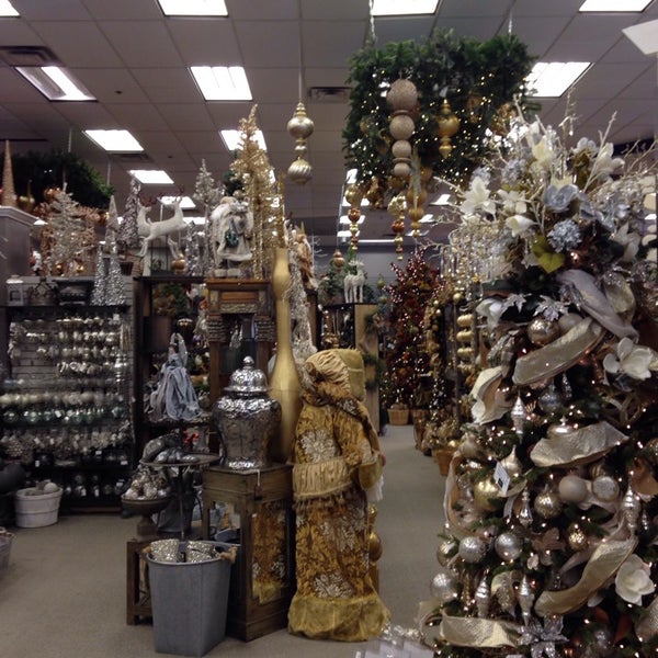 Decorator S Warehouse Miscellaneous Shop In Plano