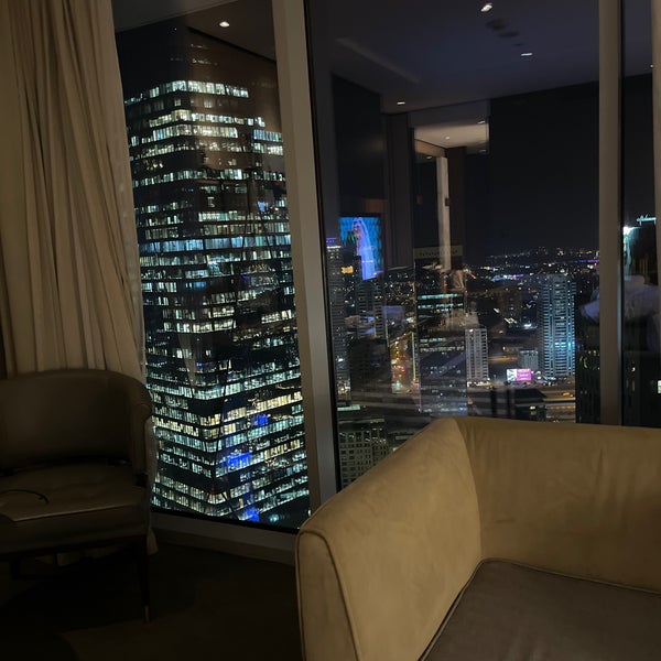 10/22/2023 tarihinde Fziyaretçi tarafından Waldorf Astoria Dubai International Financial Centre'de çekilen fotoğraf