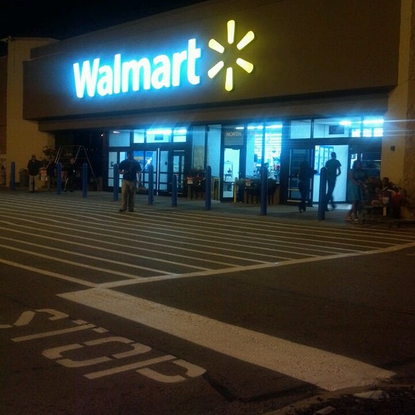 Walmart 137 W North Ave
