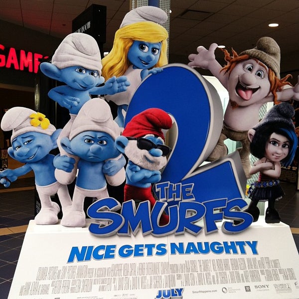 Foto di Regal Solomon Pond Marlborough, MA