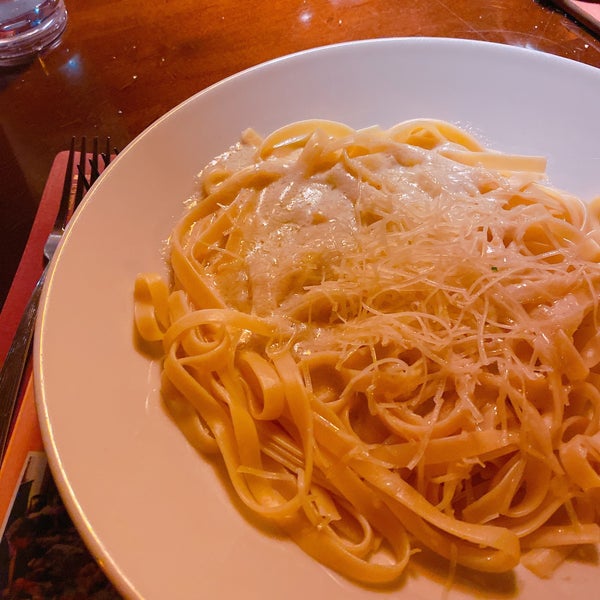 Photo taken at The Old Spaghetti Factory by Daniel L. on 9/28/2019