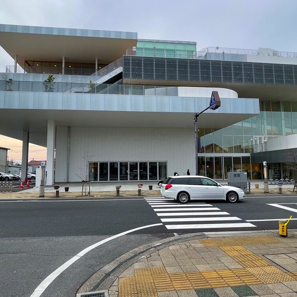 須賀川市中央図書館 須賀川市 福島県