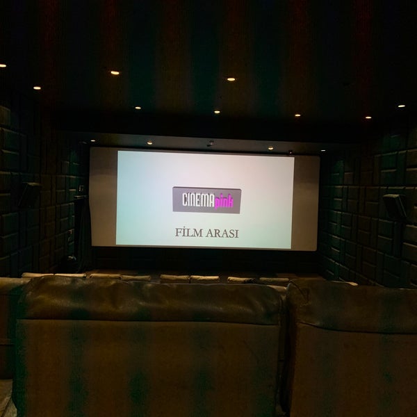 Foto diambil di CinemaPink oleh Smile pada 1/15/2020