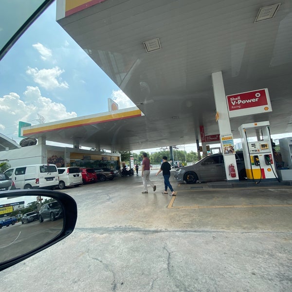 Photo taken at Shell by Andrew D. on 8/23/2020