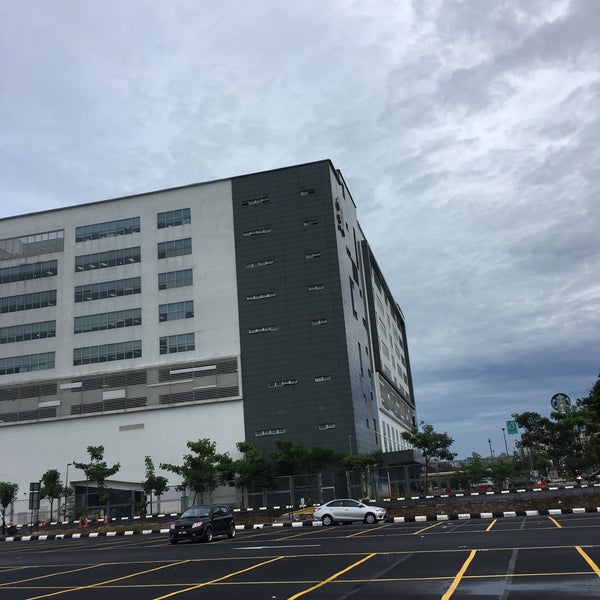 wisma standard chartered bukit jalil