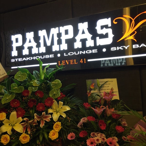 Foto scattata a Pampas Sky Dining da 9⃣6⃣KC C. il 9/26/2015
