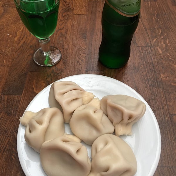 Хачапури и вино Тбилиси