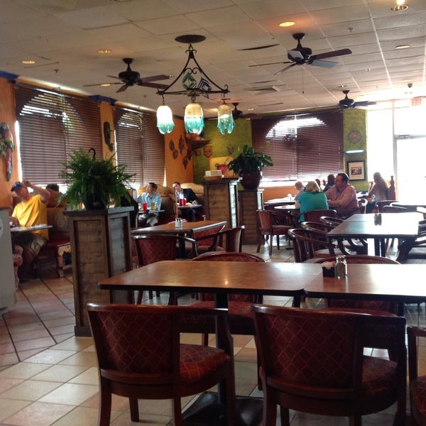 Photo taken at La Fiesta Mexican Restaurant by gonzo on 6/6/2013