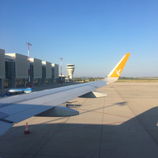 8/13/2021にTanerがBalıkesir Koca Seyit Havalimanı (EDO)で撮った写真