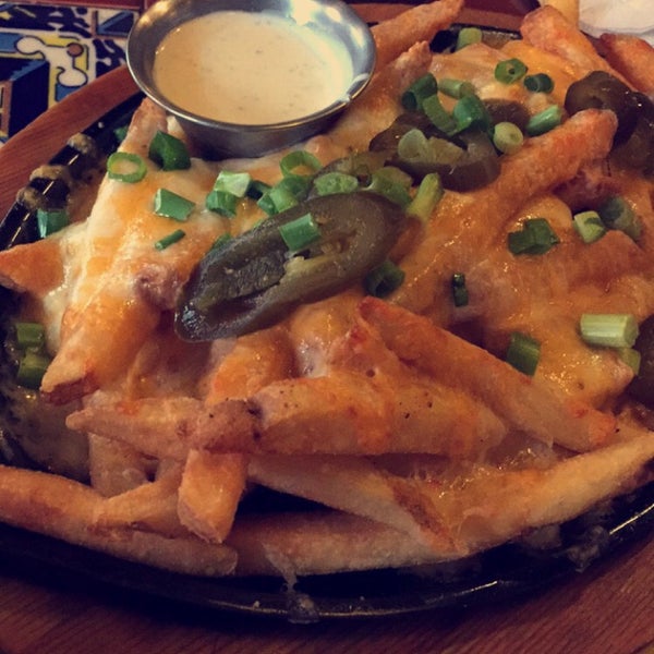 Photo taken at Chili&#39;s Grill &amp; Bar by Najla on 5/31/2015
