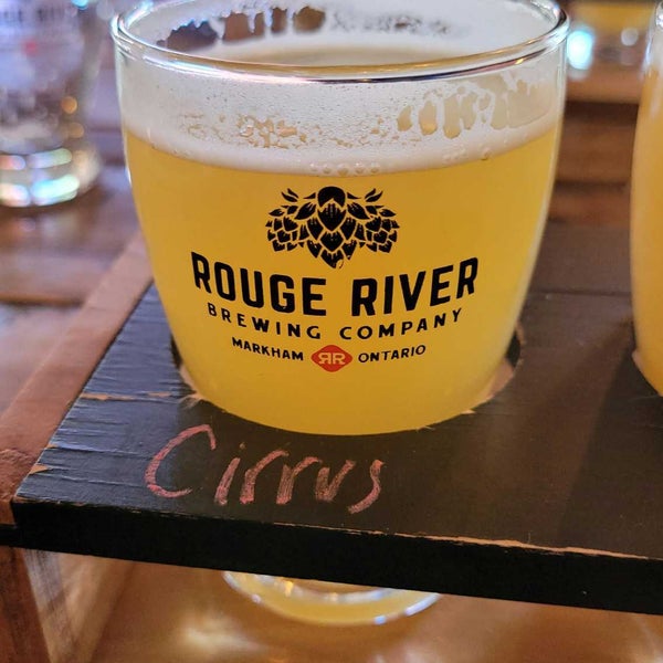 Снимок сделан в Rouge River Brewing Company пользователем Mike B. 8/13/2022