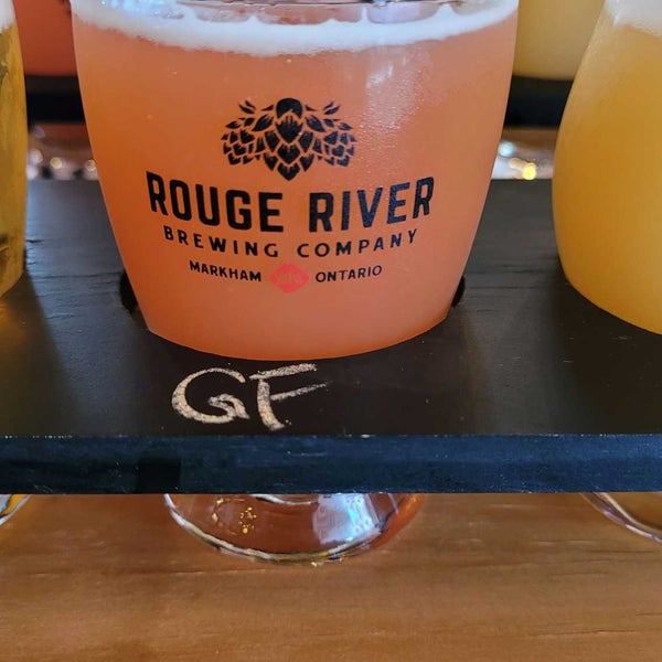 Das Foto wurde bei Rouge River Brewing Company von Mike B. am 5/14/2022 aufgenommen