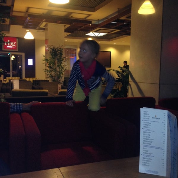 2/24/2014 tarihinde Olya T.ziyaretçi tarafından Lounge Bar'de çekilen fotoğraf