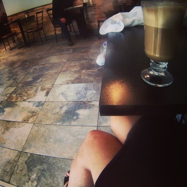 6/13/2014 tarihinde Jeannette N.ziyaretçi tarafından Caffè San Simeon'de çekilen fotoğraf