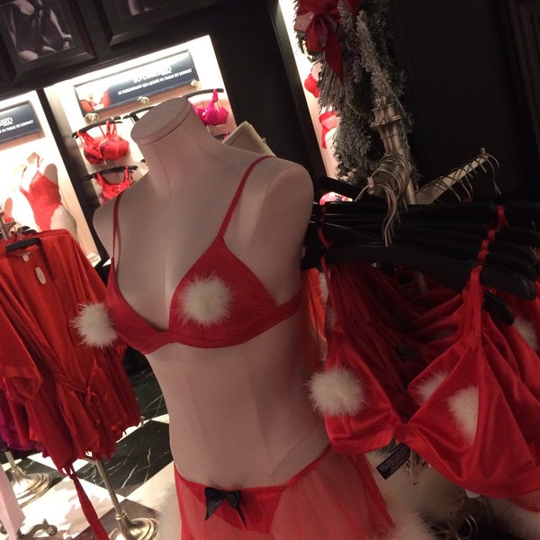 Victoria's Secret - Lingerie Store in Laval