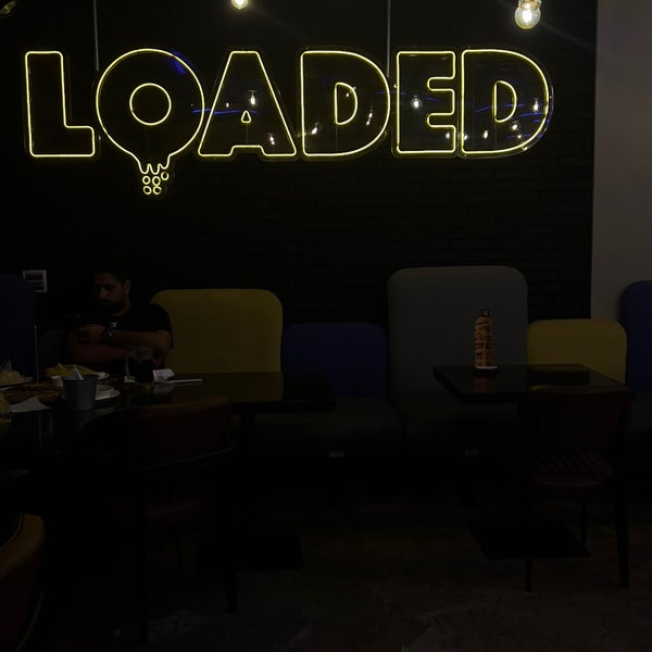 10/2/2022 tarihinde Mohammedziyaretçi tarafından Loaded Smokehouse I مطعم لوديد'de çekilen fotoğraf
