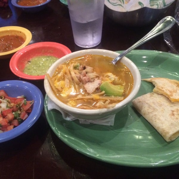 Foto scattata a K-Macho&#39;s Mexican Grill and Cantina da Polo R. il 8/14/2014