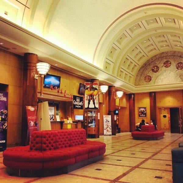 Empire Cinema Sofa Seats Baci Living Room