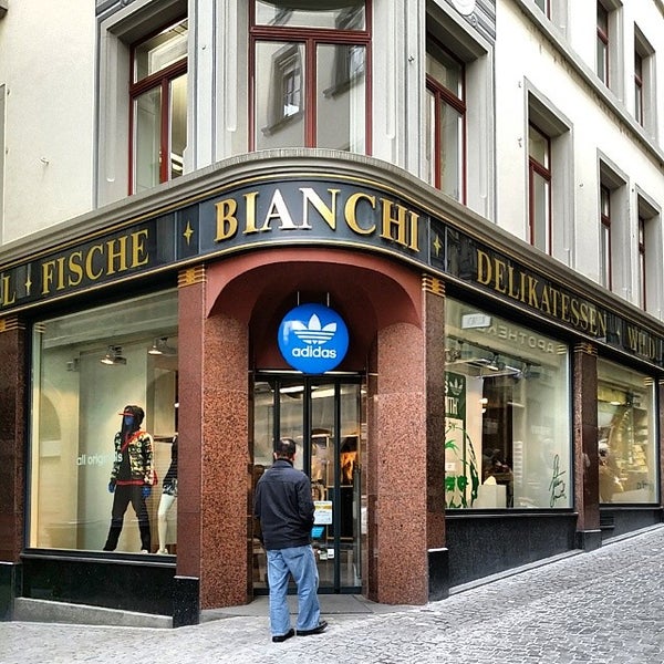 Fonética Becks Excluir adidas Originals Store Zurich (Ahora cerrado) - Tienda de artículos  deportivos en Zurich