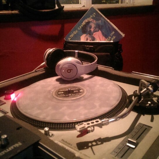 Photo taken at Avery&#39;s Bar &amp; Lounge by Bobby (DJ Oso Fresh) A. on 12/7/2013