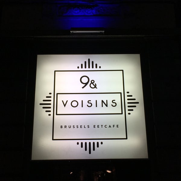 รูปภาพถ่ายที่ 9 et Voisins โดย Kim C. เมื่อ 11/10/2015