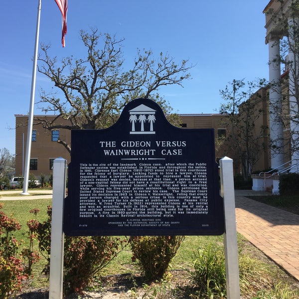 Bay County Courthouse Adliye