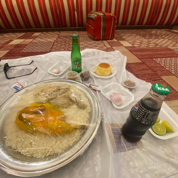 Снимок сделан в Al Seddah Restaurants пользователем Ghassan 🦋 9/18/2021
