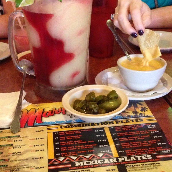 10/25/2013에 j r.님이 Margarita&#39;s Mexican Restaurant에서 찍은 사진