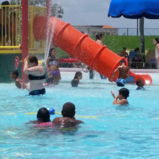Bob Makinson Aquatics Center Water Park
