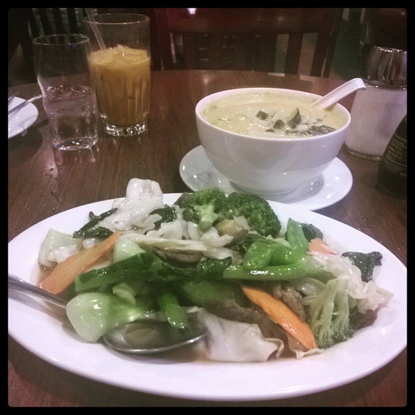 Photo taken at Kung Fu Thai &amp; Chinese Restaurant by Malia S. on 10/12/2015