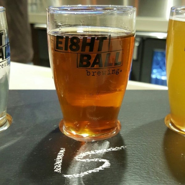 Photo taken at Ei8ht Ball Brewing by Roger C. A. on 10/12/2016
