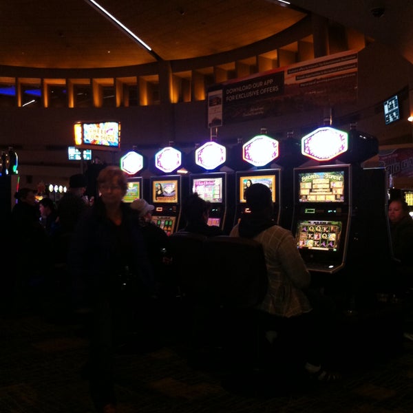 Снимок сделан в Casino Arizona пользователем Siriya K. 1/1/2015