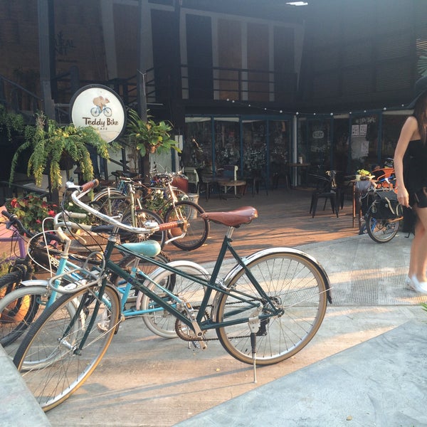 Raining Cafe Bike
