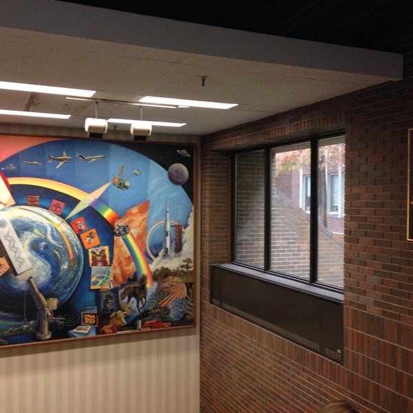 Hicks Undergraduate Library (HIKS) College Library