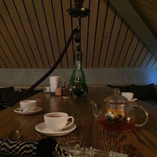 รูปภาพถ่ายที่ Black Milk Cocktail Bar โดย Polya L. เมื่อ 9/4/2015