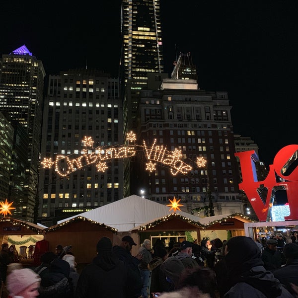 Foto tomada en Christmas Village  por Sari el 12/8/2018