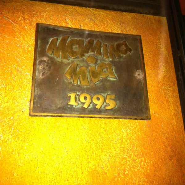 Foto scattata a Mamma Mia 1995 da Mitsy il 1/19/2013