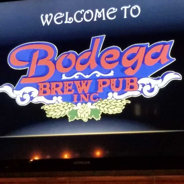 Foto diambil di Bodega Brew Pub oleh Angela H. pada 10/7/2022