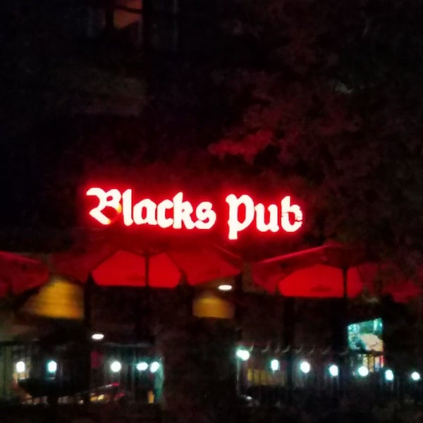 Foto tirada no(a) Black&#39;s Restaurant &amp; Gastropub por Angela H. em 7/24/2019